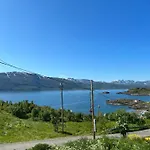 Bestefarhuset 度假居 Hakkstabben