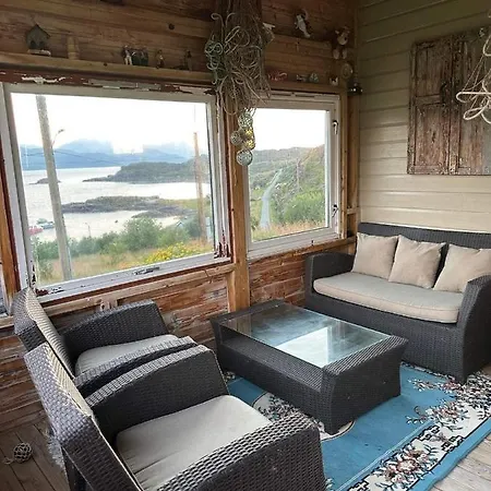 Holiday home Bestefarhuset Hakkstabben