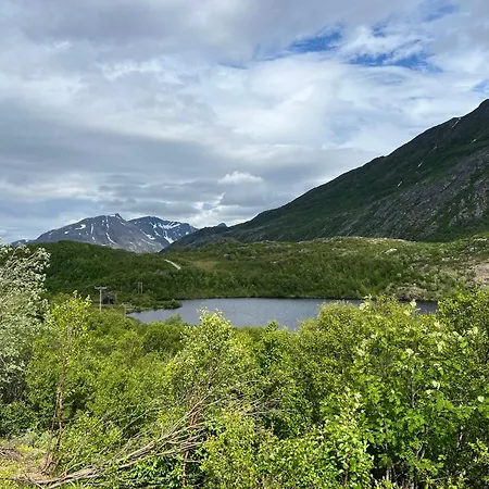 Holiday home Bestefarhuset Hakkstabben