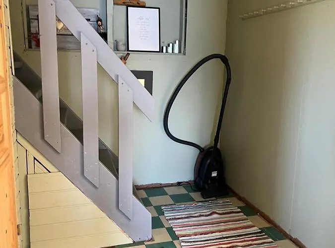 Bestefarhuset * Hakkstabben